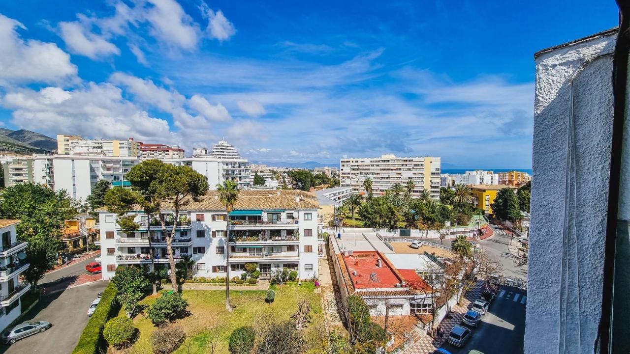 A Step From The Ocean!!! Apartment Benalmadena Luaran gambar