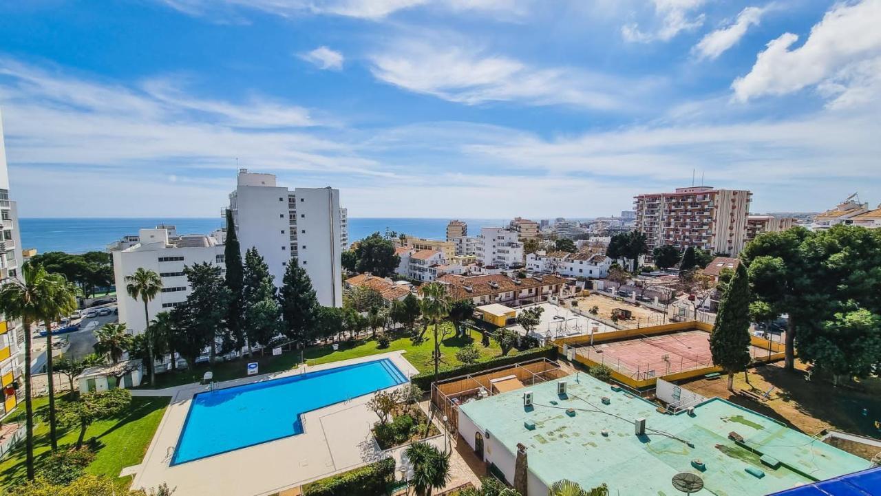 A Step From The Ocean!!! Apartment Benalmadena Luaran gambar