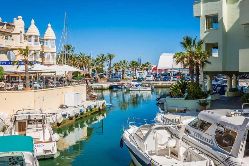 A Step From The Ocean!!! Apartment Benalmadena Luaran gambar